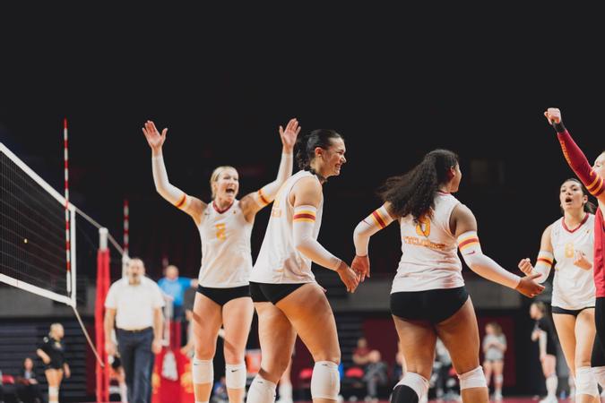 Iowa State Volleyball Heads To Iowa Spring Tournament | Carroll ...