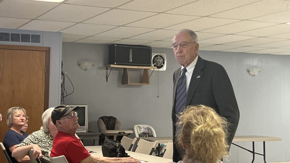 grassley-in-pomeroy-05-25-2023