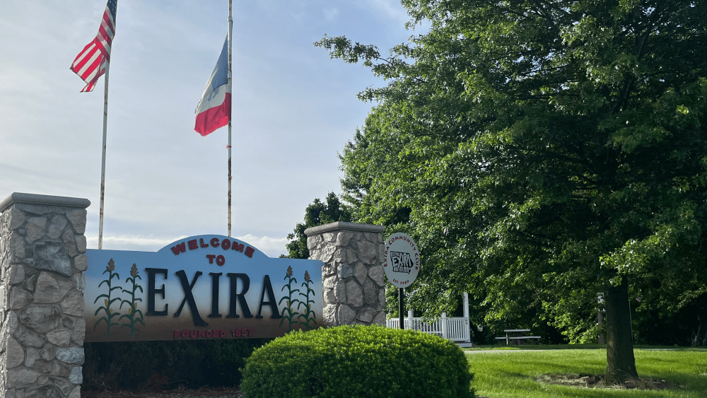 city-of-exira-welcome-sign