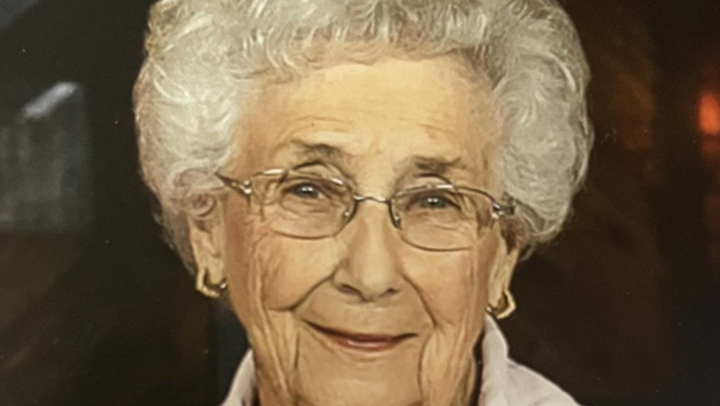 esther-hausman-obituary-photo-2