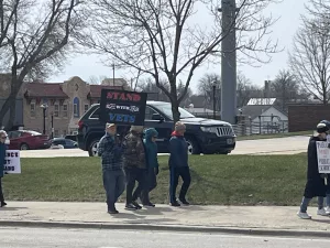 2025-04-05-protest-1