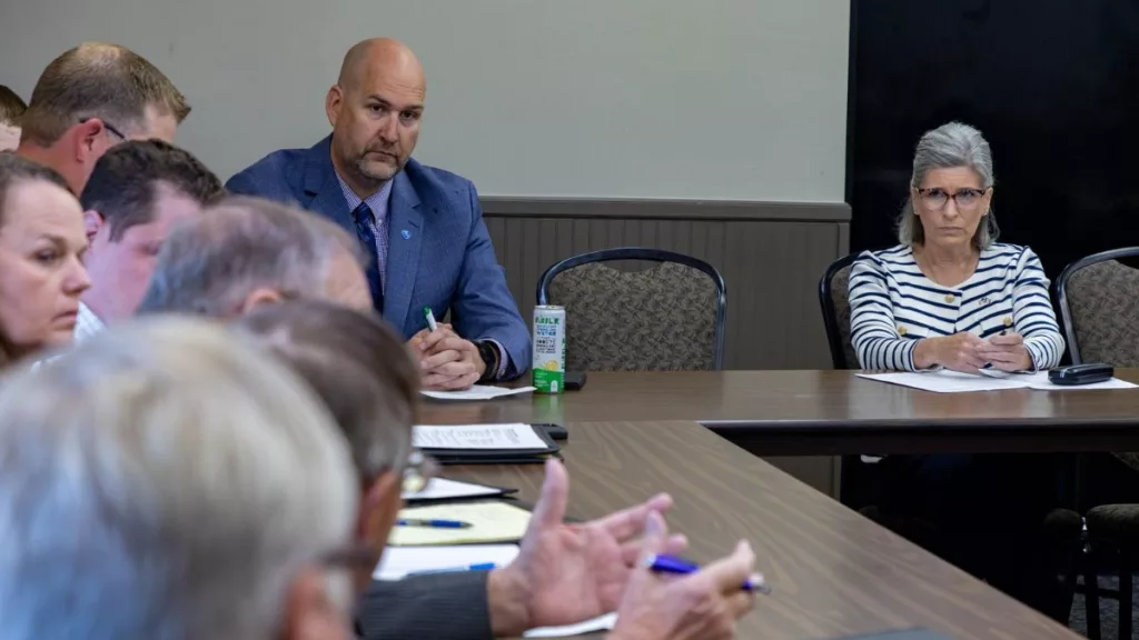ernst-carroll-ag-roundtable-2025-05-28