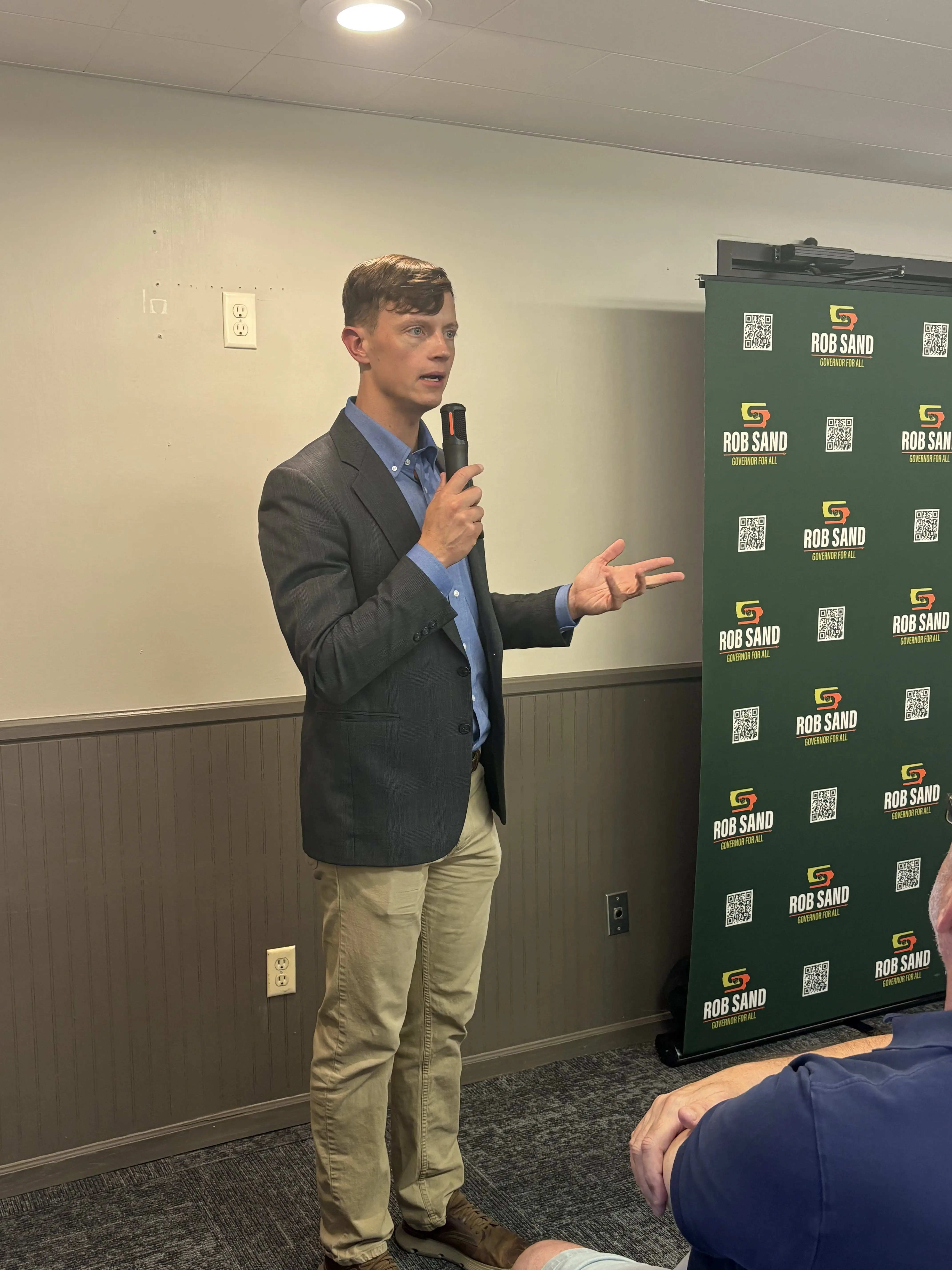 rob-sand-town-hall-sept-10-2025-3