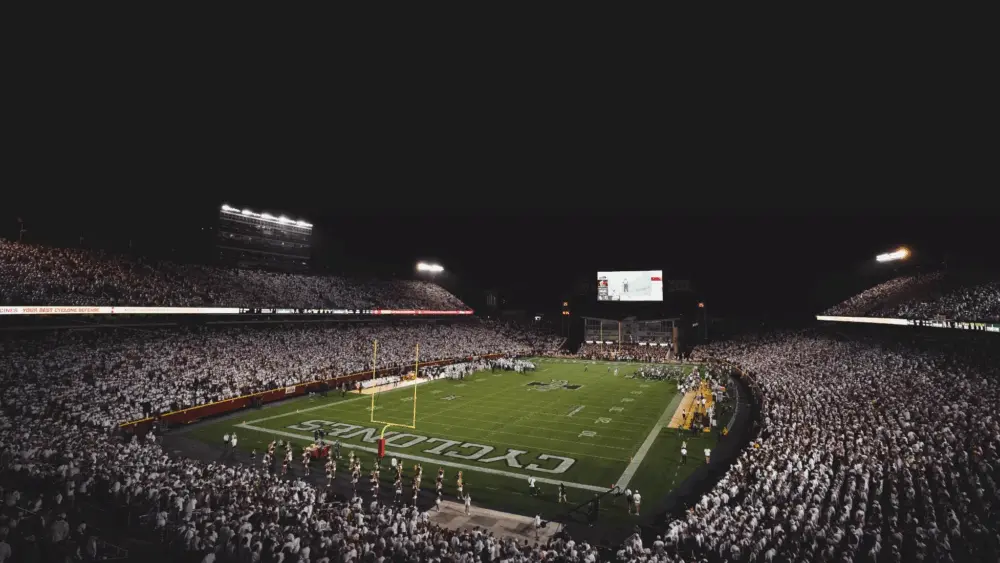 isu-uofa