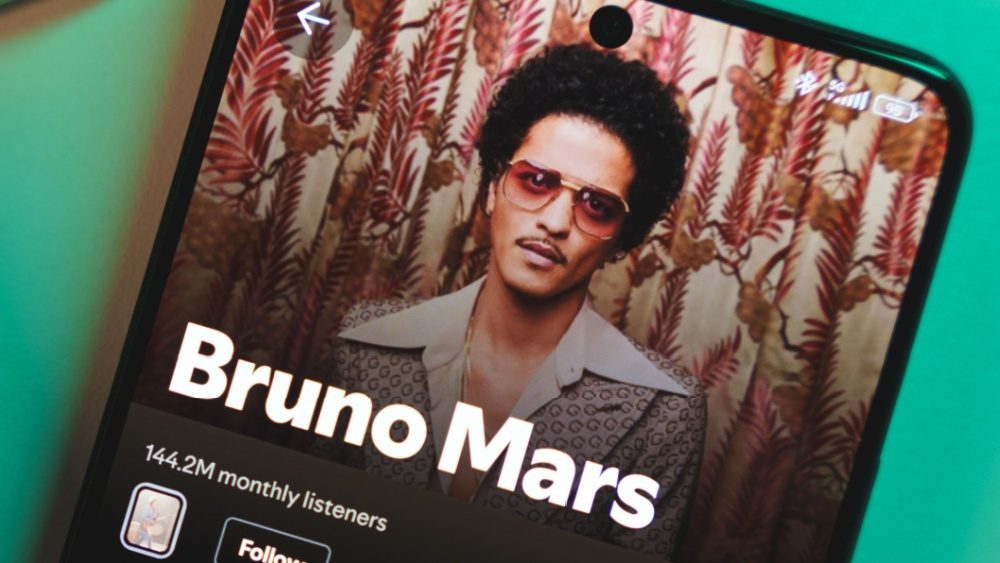 Bruno Mars previews fourth studio album 'The Romantic' with the