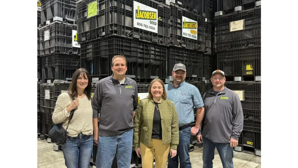 bird-at-jacobsen-seed