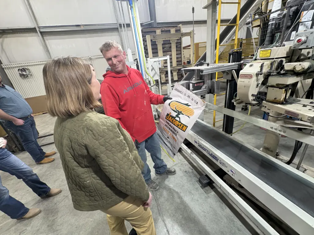 bird-at-jacobsen-seed-9