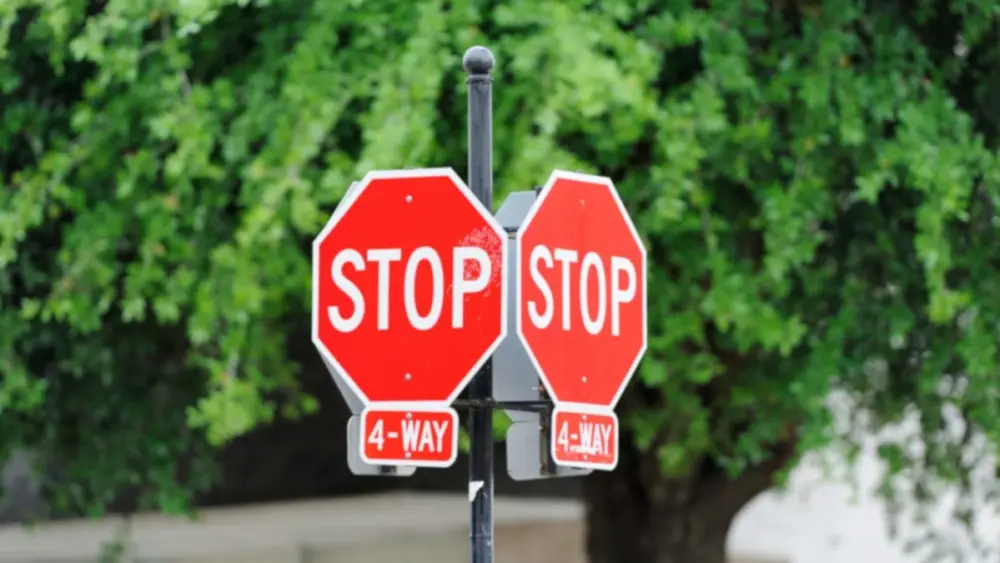 4-way-stop-intersection