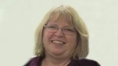 carolyn-lowell-pic-2