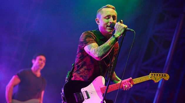 g_yellowcard_050923609715