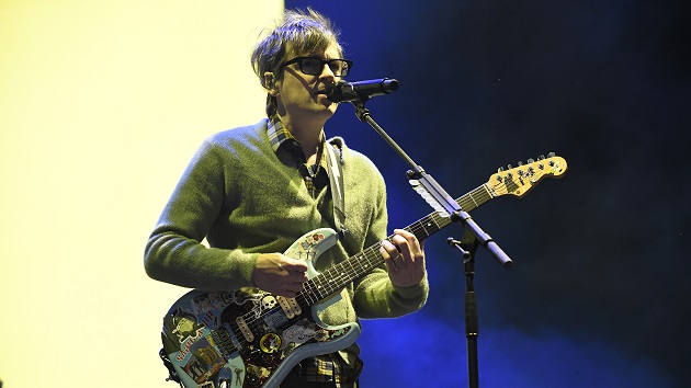 g_weezer_051223853328