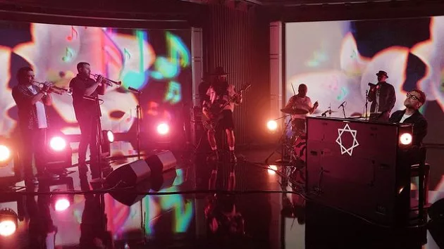 m_gorillaz_062223524658