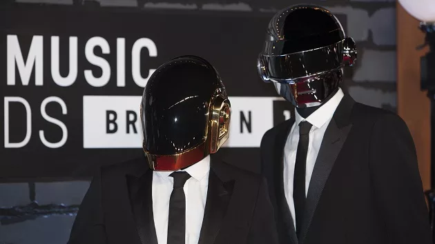 g_daftpunk_08042359274