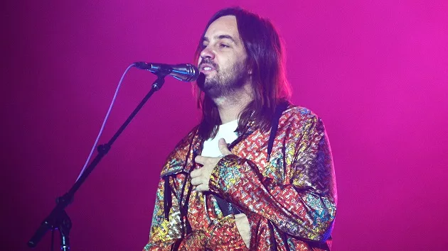g_tameimpala_080723689394