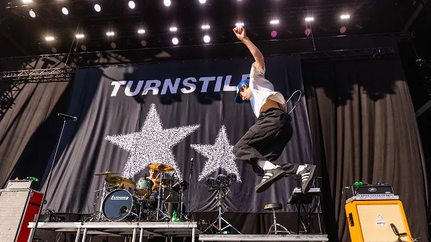 g_turnstile_081723242682