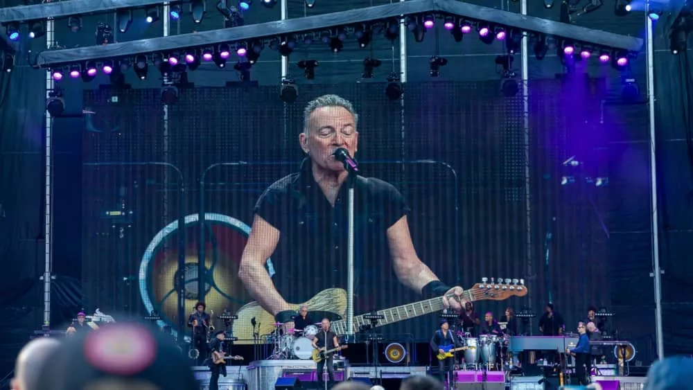 shutterstock_2310524035288000