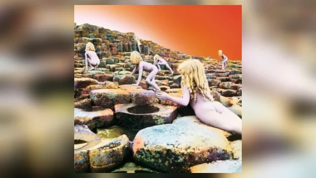 m_housesoftheholy_032723154395