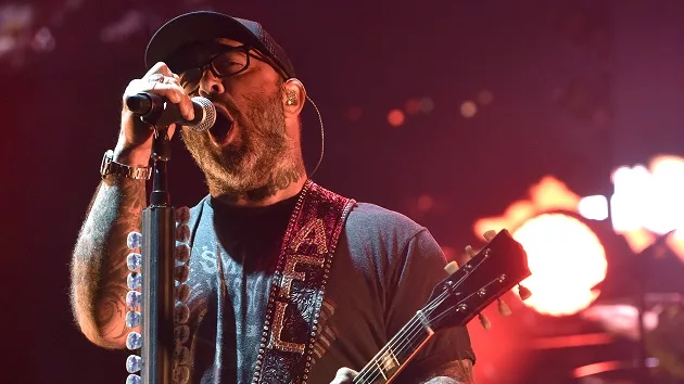 g_staind_10232348345