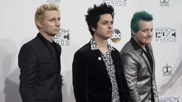 m_greenday_101223175660