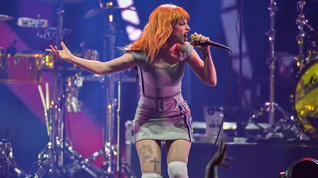 g_paramore_021624735352
