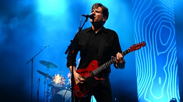 g_jimmyeatworld_022724573419