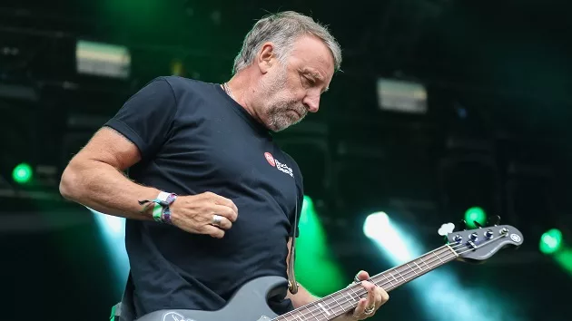 g_peterhook_103024967664