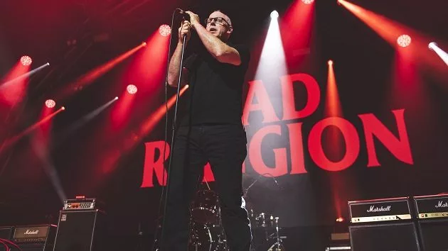 g_badreligion_011025214598