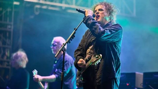 getty_thecure_092324695098