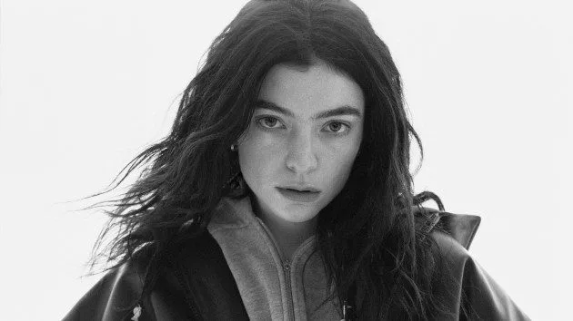 m_lorde20man20of20the20year20talia20chetrit_052925987556