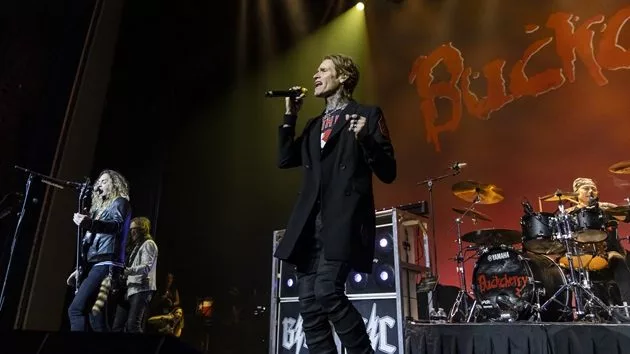 g_buckcherry_07092552081