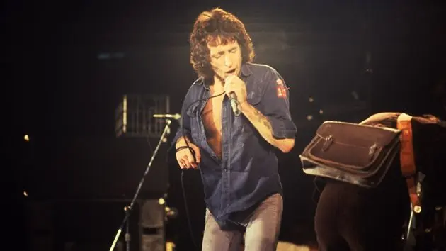 g_bonscott_121625242422
