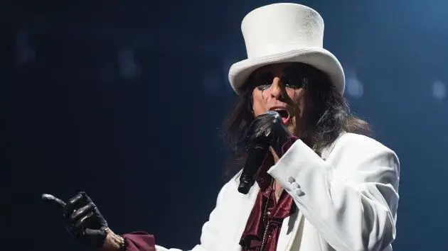 getty_alicecooper_01262665362