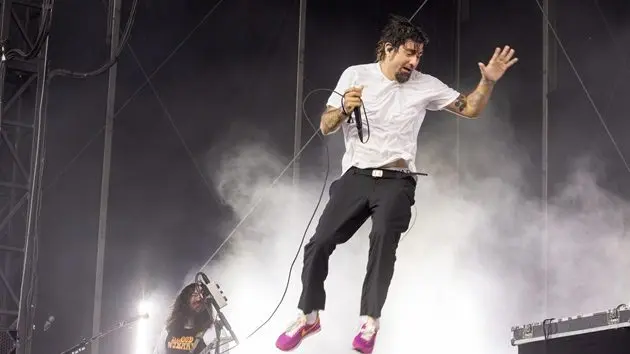 g_deftones_022026329785