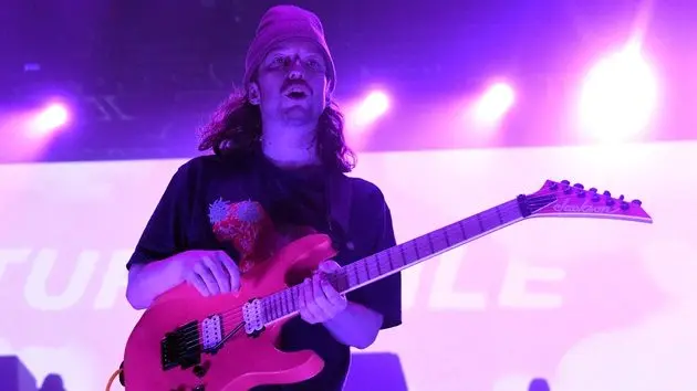 g_bradyebert_040226316247