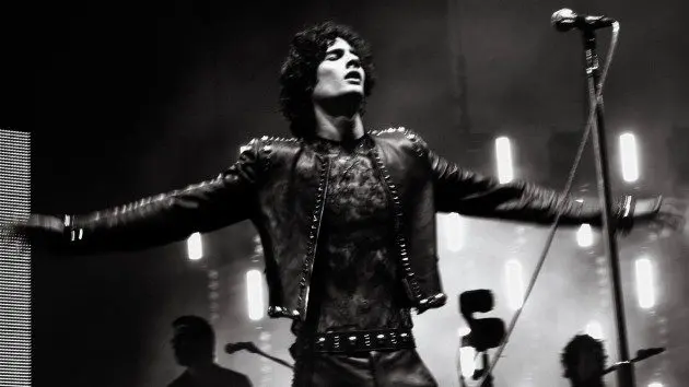 m_sombr_bryceglenn_041226483628