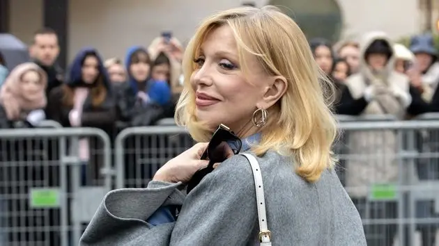 g_courtneylove_042226973729