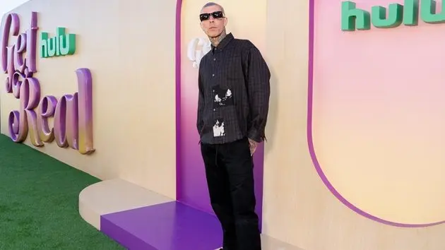 m_travisbarker_042326898198