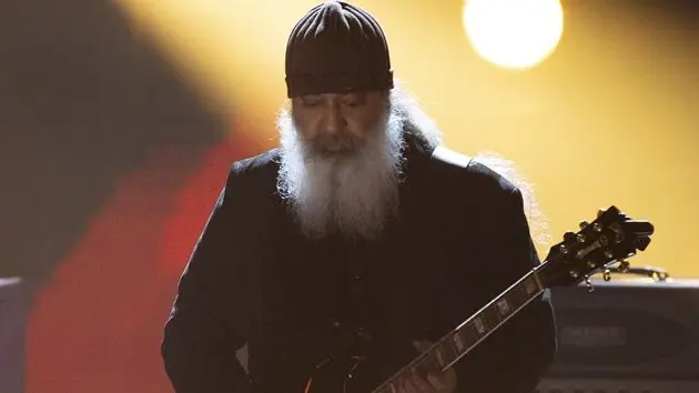 m_kimthayil_051126867354