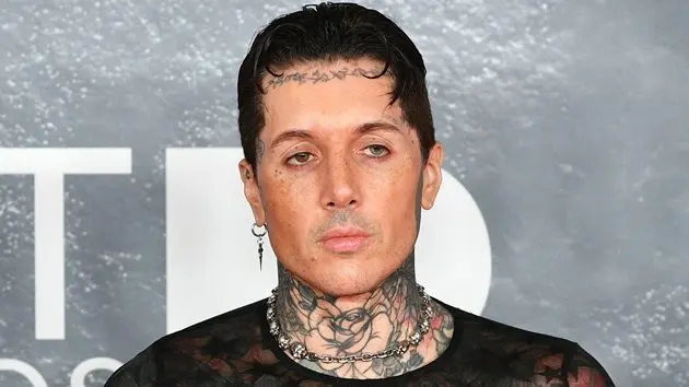 g_olisykes_051226185020
