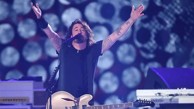m_foofighters_060623415514