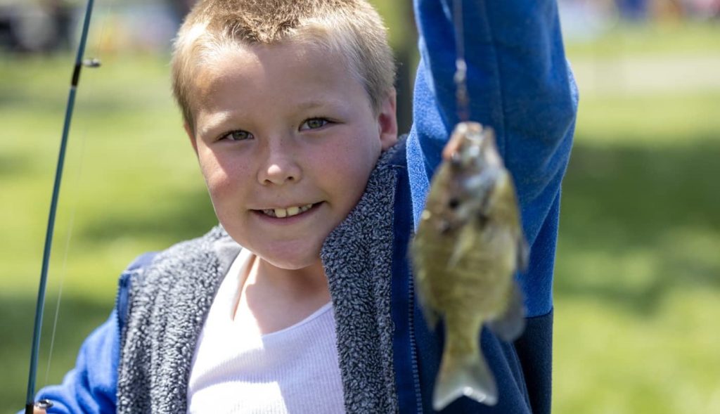 PHOTOS Kids reel ’em in at annual Galesburg Youth Fishing Derby WGIL