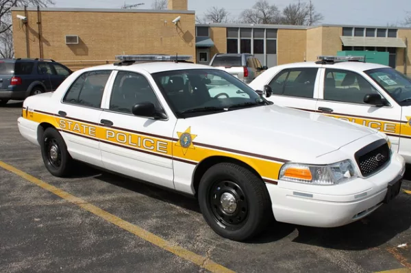 illinois-state-police-car-14