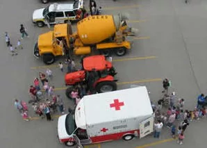 galesburg-touch-a-truck-4