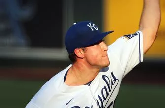 pi-mlb-royals-kris-bubic-080520-vresize-335-220-high_-0