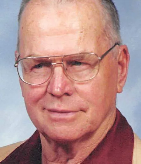 carlson-russell-obit