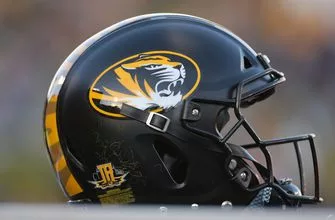 pi-cfb-mizzou-helmet-102718-vresize-335-220-high_-0