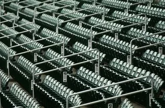 pi-mlb-empty-seats-031220-vresize-335-220-high_-0