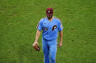 fd5d6705899f4ea49074fbf905166809-vresize-335-220-high_-0