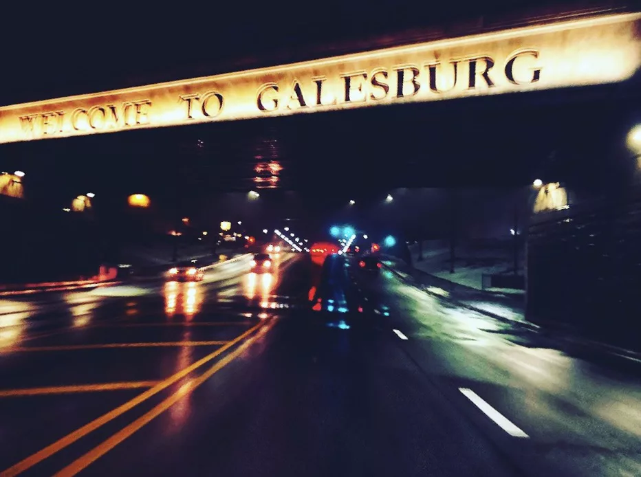 galesburg-night