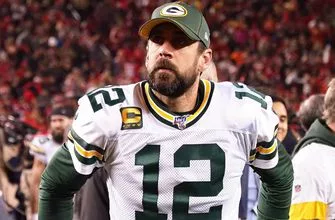 fsw-packers-aaron-rodgers-vresize-335-220-high_-0